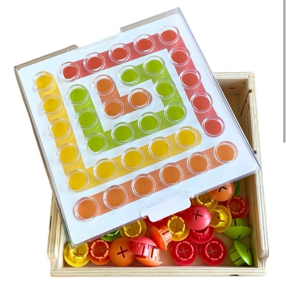 Lovevery Mosaic Button Board, Montessori